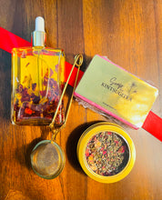 Load image into Gallery viewer, Rose Box Gift Set
